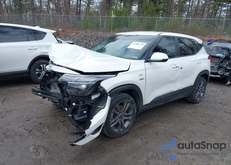 2023 Kia Seltos Lx z USA, uszkodzony, nr VIN KNDEPCAAXP7387135